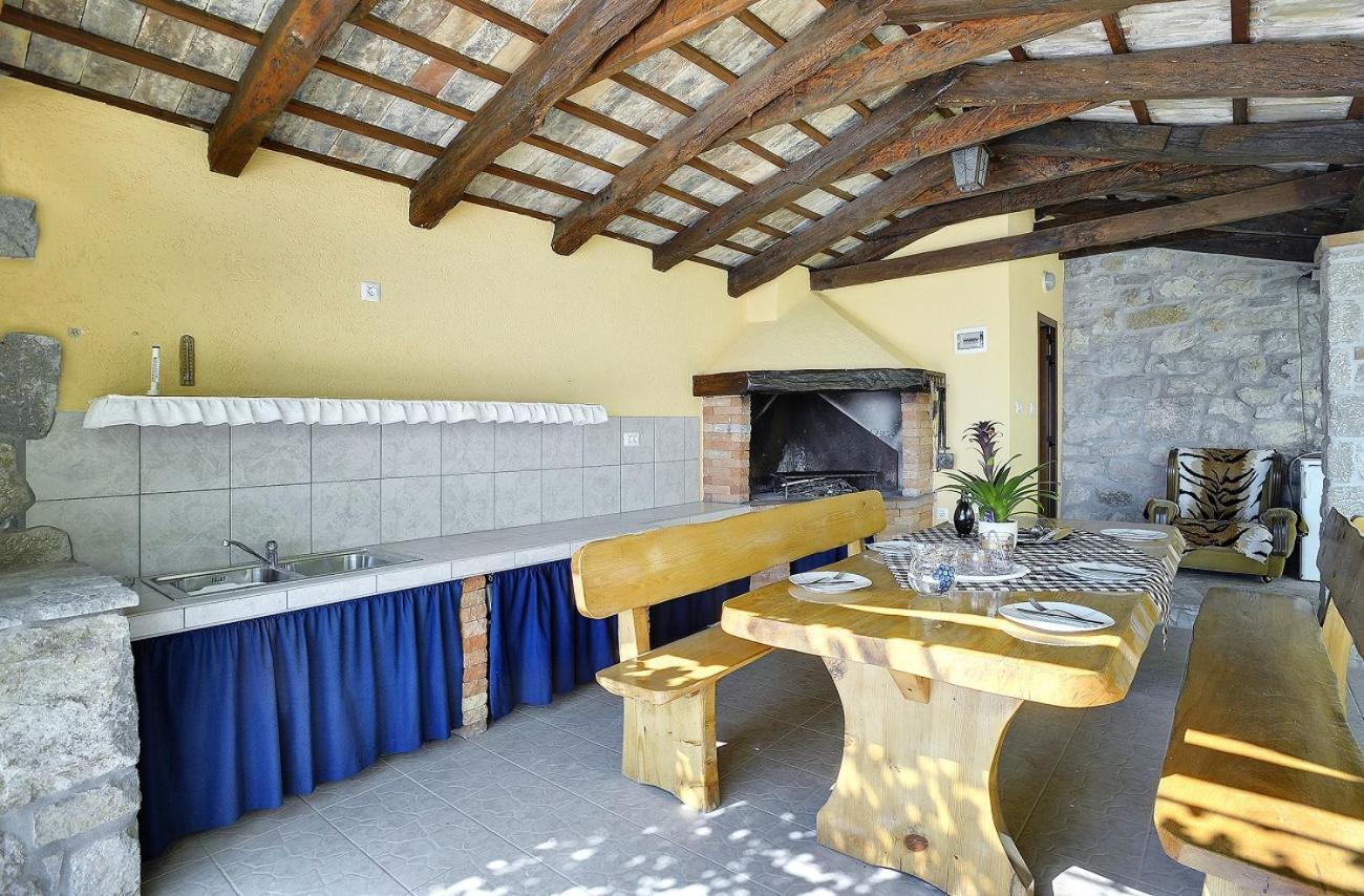 Villa Bella Lupoglav  외부 사진